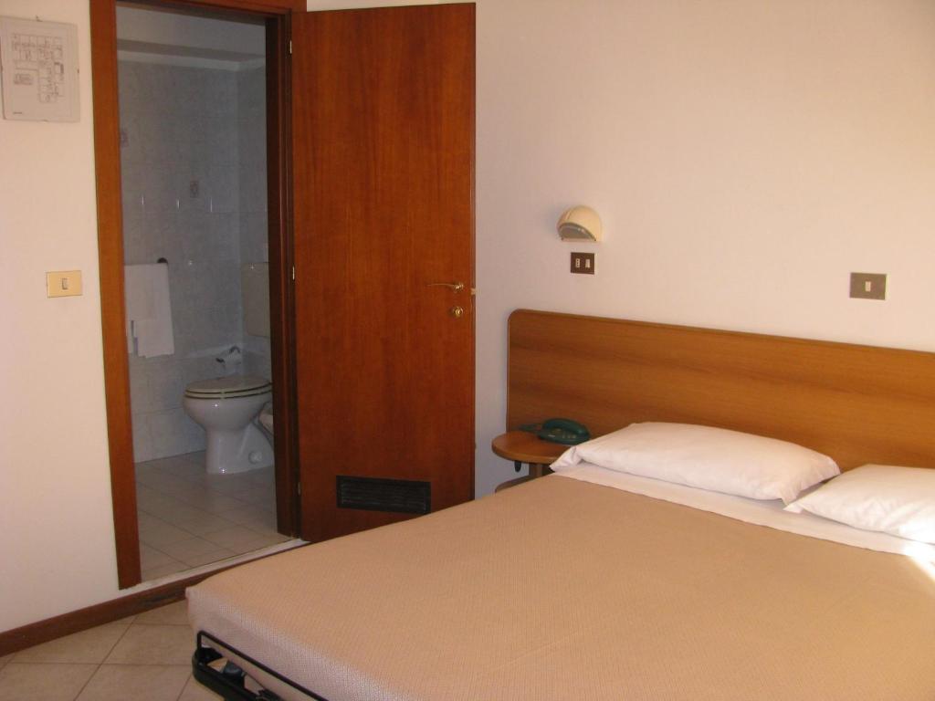 Pensione Marconi Bologna Cameră foto